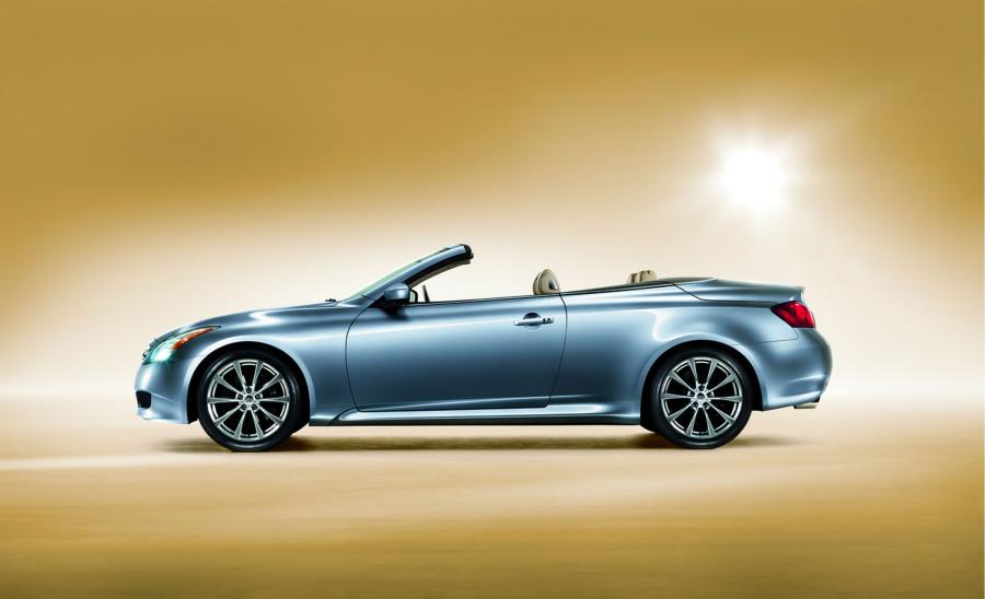  Infiniti G37 Convertible 2008 года  (фото 12 из 57)
